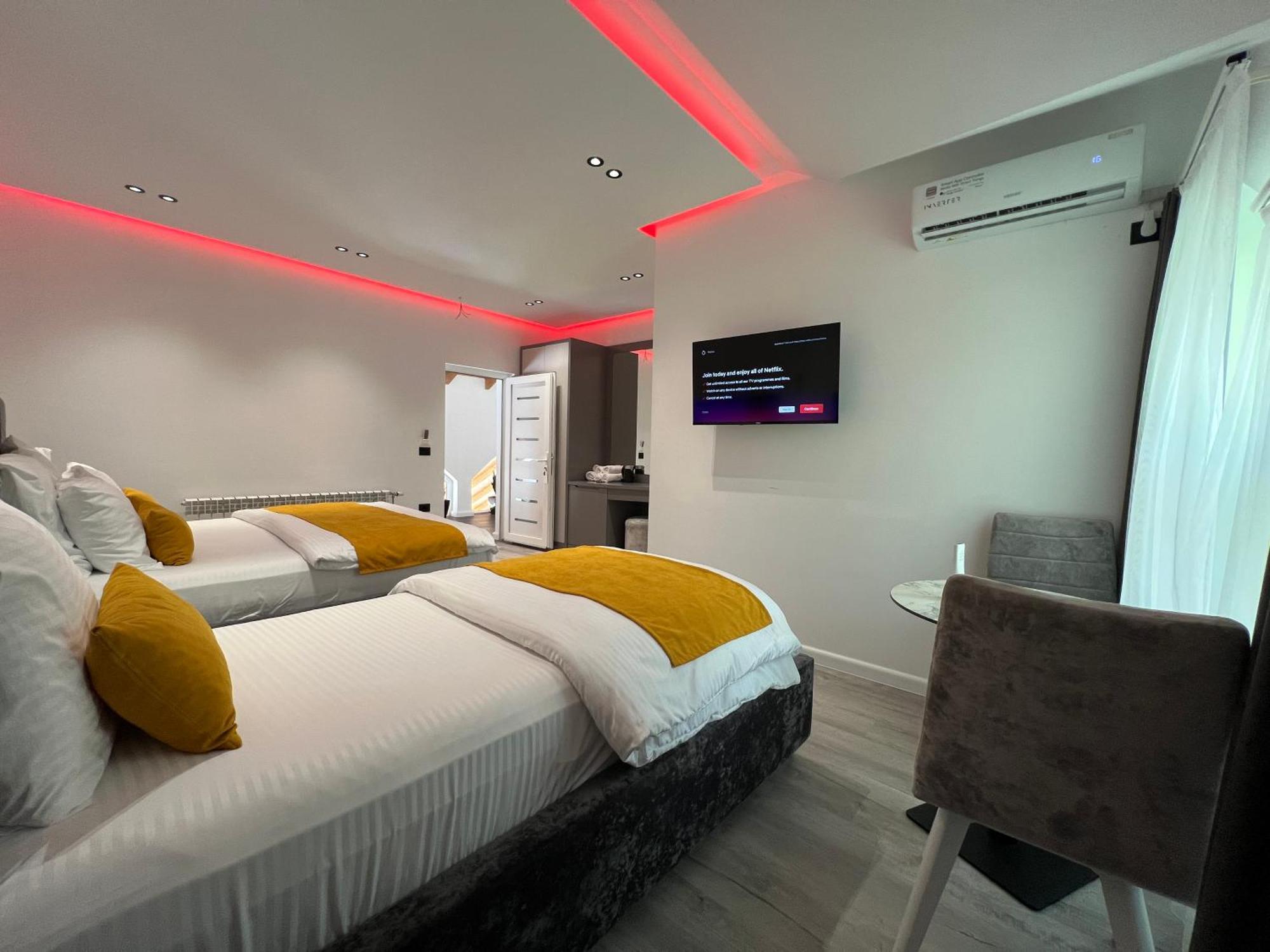 ולבונה Breezy Hotel מראה חיצוני תמונה